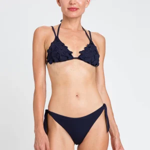 Bikini a triangolo con intaglio + colori