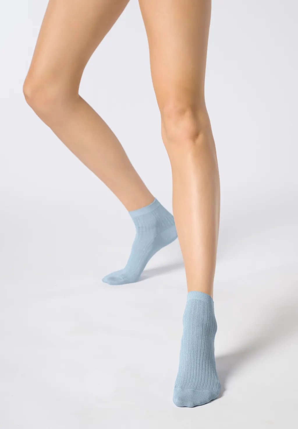 Calzino Sneakers in Cotone e Lamé a Costine Brilliant Rib - immagine 4