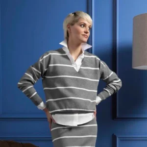 Maglia a righe scollo a V