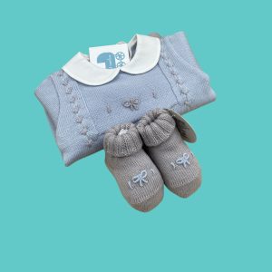 Completino e scarpe in lana