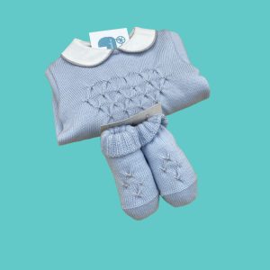 tutina e scarpe in lana