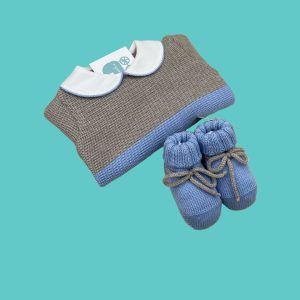 Completino e scarpe in lana