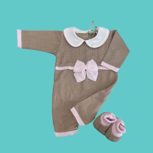 tutina e scarpe in filo di cotone