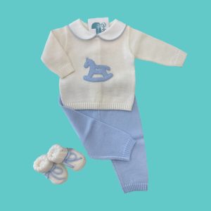 Completino e scarpe in lana