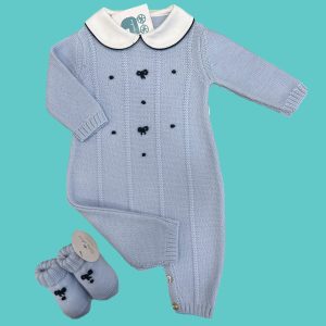 tutina e scarpe in lana