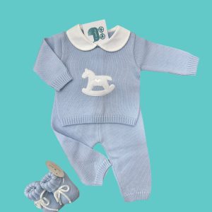 Completino e scarpe in lana