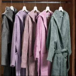 Accappatoio in Spugna con Cappuccio