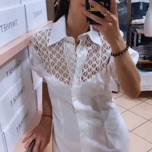 Chemisier con intarsio a jour