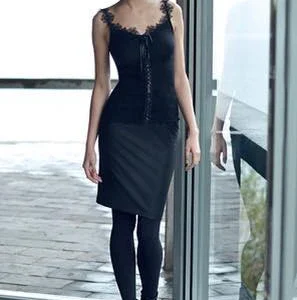 Canottiera a Costine con Bretella Sottile in Pura Seta